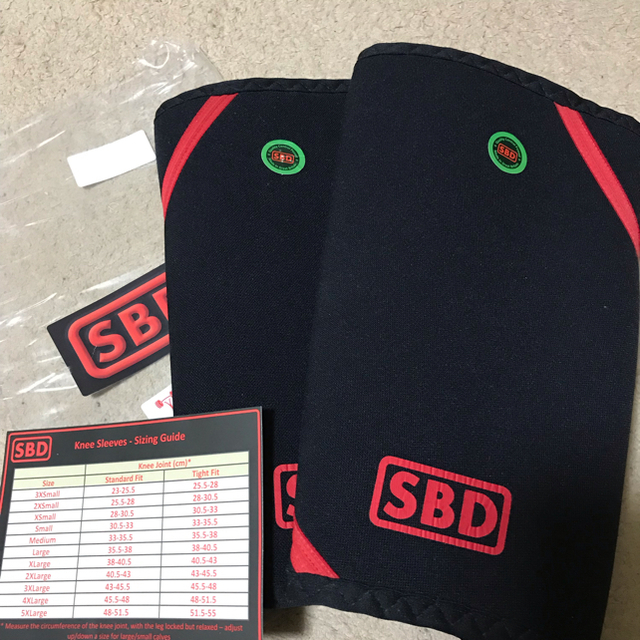 SBD ニースリーブ L スポーツ/アウトドアのトレーニング/エクササイズ(トレーニング用品)の商品写真