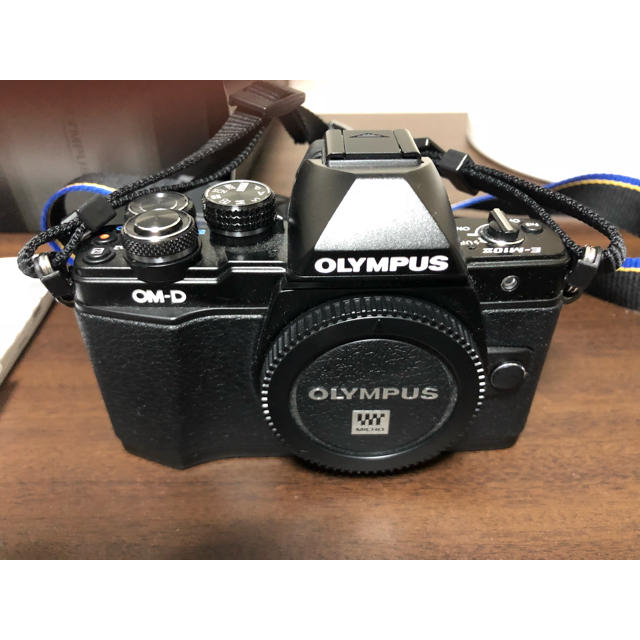 OLYMPUS(オリンパス)のOLYMPUS オリンパス 一眼 E-M10 MarkII ダブルズームキット スマホ/家電/カメラのカメラ(デジタル一眼)の商品写真