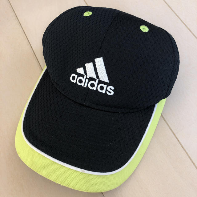 adidas(アディダス)のクラリス０６１６様 専用 キッズ/ベビー/マタニティのこども用ファッション小物(帽子)の商品写真