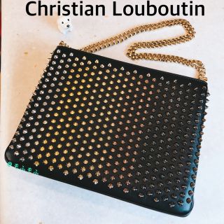 クリスチャンルブタン(Christian Louboutin)の【極美品】クリスチャン ルブタン トリルビ ラージ スタッズ チェーンショルダー(ショルダーバッグ)