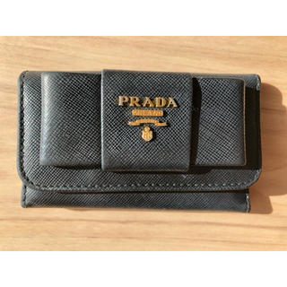 プラダ(PRADA)のプラダ キーケース6連 サフィアーノ リボン ゴールド金具(キーケース)