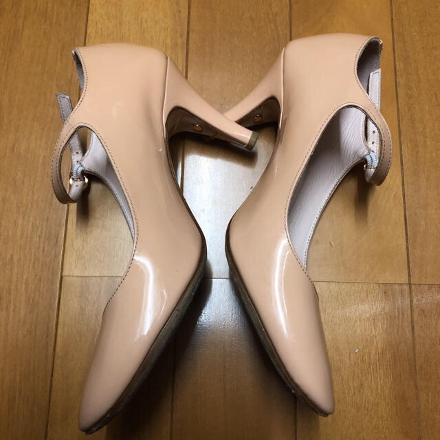 repetto(レペット)のレペット 37  エナメル ピンクベージュ レディースの靴/シューズ(ハイヒール/パンプス)の商品写真