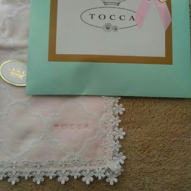 TOCCA(トッカ)のtamatomo様専用　TOCCA  ハンカチ　ピンク　 レディースのファッション小物(ハンカチ)の商品写真