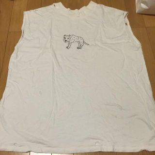 アイ(i)のヒョウ❤︎白ロングTシャツ(Tシャツ(半袖/袖なし))