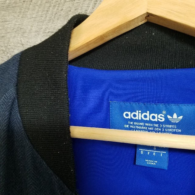 adidas(アディダス)のadidas ブルゾン 中古 メンズのジャケット/アウター(ブルゾン)の商品写真