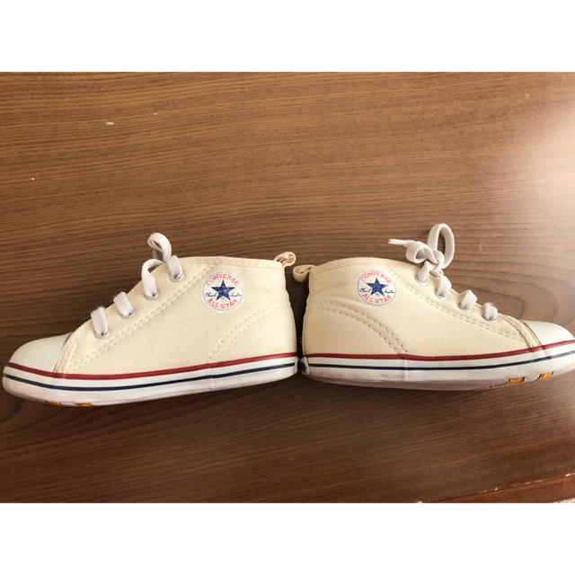 CONVERSE(コンバース)のコンバース オフホワイト スニーカー 14.5 キッズ/ベビー/マタニティのキッズ靴/シューズ(15cm~)(スニーカー)の商品写真