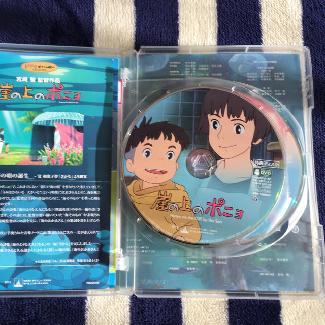 DVD 崖の上のポニョ   スタジオジブリ エンタメ/ホビーのDVD/ブルーレイ(アニメ)の商品写真