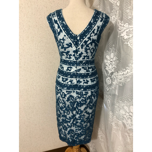 TADASHI SHOJI(タダシショウジ)の新品 タダシショージ ワンピース ドレス　ブルー　総レース レディースのワンピース(ひざ丈ワンピース)の商品写真