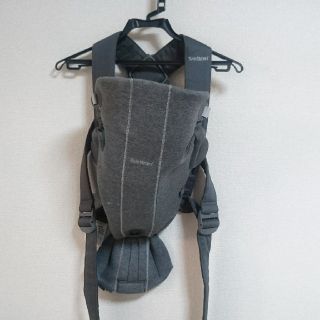 ベビービョルン(BABYBJORN)の値下げ【美品】BABYBJORN BABY CARRIER MINI (抱っこひも/おんぶひも)