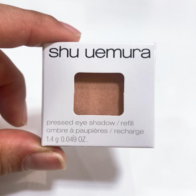 shu uemura(シュウウエムラ)のプレスト アイシャドーPライトベージュ822 コスメ/美容のベースメイク/化粧品(アイシャドウ)の商品写真