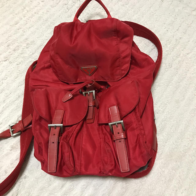 PRADA - PRADA 赤リュックの通販 by pesu's shop|プラダならラクマ