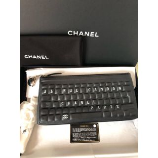 シャネル(CHANEL)の［ウッキー様♡ご専用］CHANEL＊希少！ キーボード クラッチバッグ ブラック(クラッチバッグ)