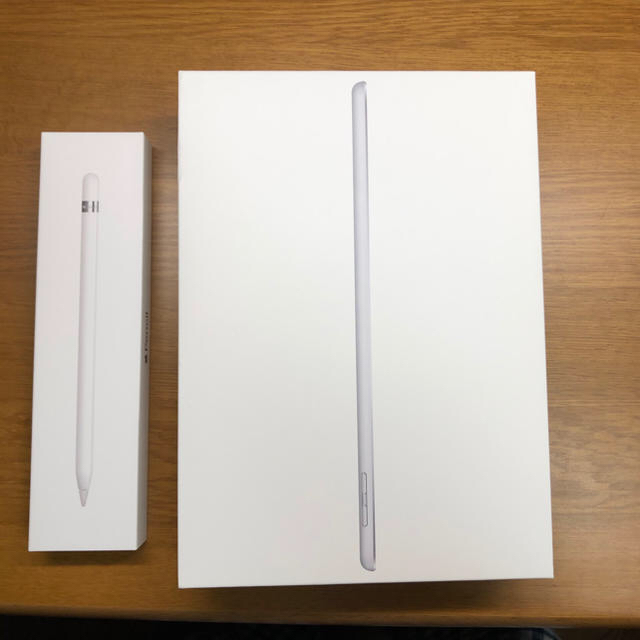 PC/タブレットiPad9.7 2018 32GBシルバーとApple Pencil(第1世代)