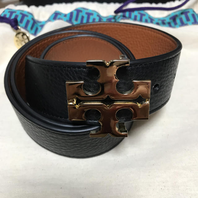 Tory Burch(トリーバーチ)の時間限定値下げ中！トリーバーチ リバーシブルレザーベルト レディースのファッション小物(ベルト)の商品写真