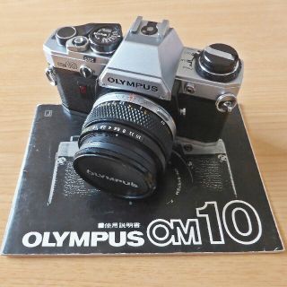 オリンパス(OLYMPUS)のオリンパス　フィルム一眼レフカメラ　OM10(フィルムカメラ)