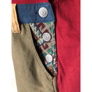 チチカカ(titicaca)の新品未使用 チチカカ ジャンパー スカート カラフル 可愛い オシャレ(ひざ丈ワンピース)
