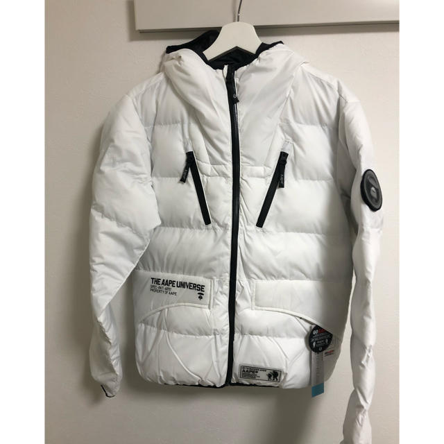 A BATHING APE - APE エイプ ホワイト ダウン 白 M の通販 by A BATHING APE - APE エイプ ホワイト ダウン 白 M の通販 by