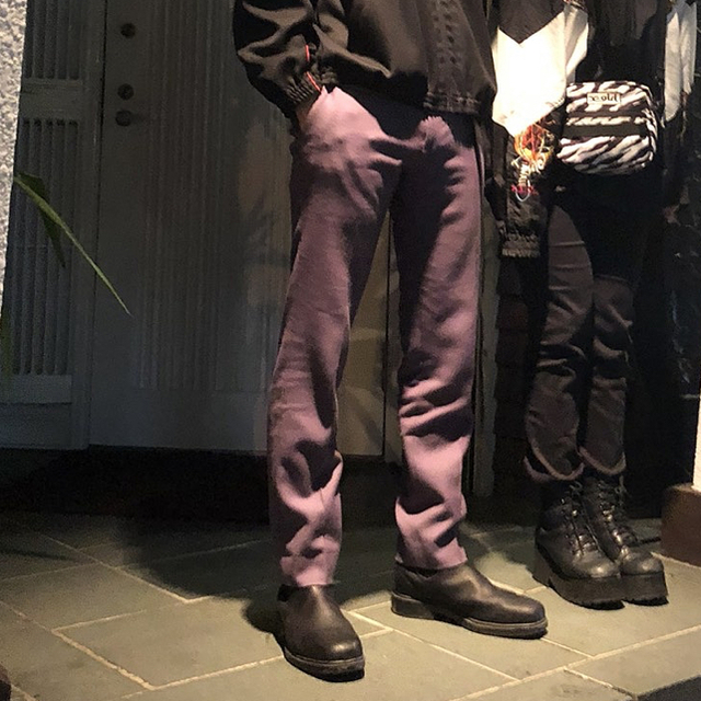 JOHN LAWRENCE SULLIVAN(ジョンローレンスサリバン)のlittle big スラックス 紫 パープル メンズのパンツ(スラックス)の商品写真