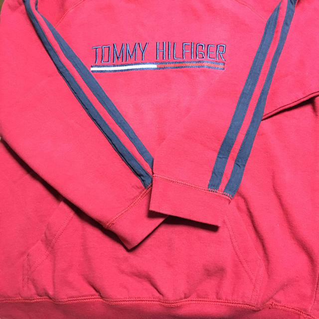 TOMMY HILFIGER(トミーヒルフィガー)のTOMY HILFIGER L/G 真紅パーカー レディースのトップス(パーカー)の商品写真