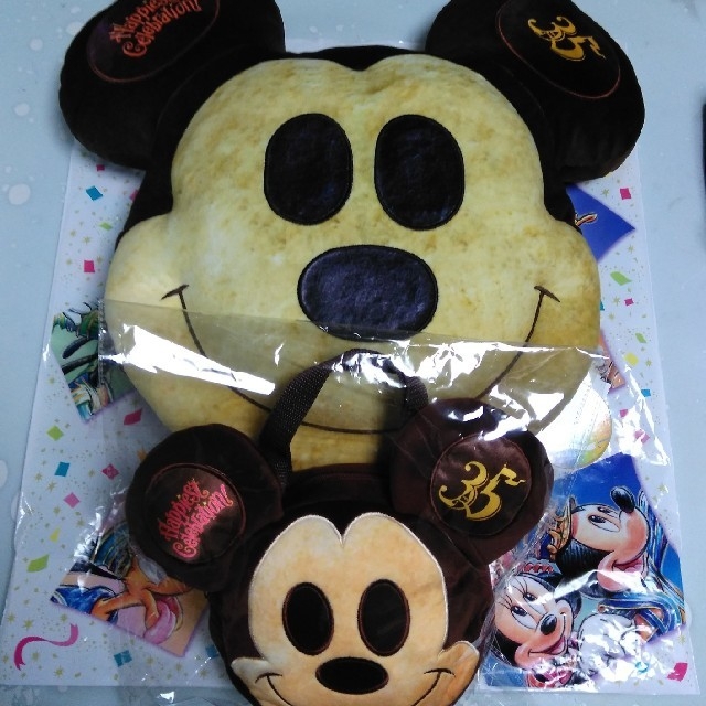 Disney ディズニー リゾート 限定 ミッキー パン クッション ランチバッグ の通販 By Maru S Shop ディズニーならラクマ