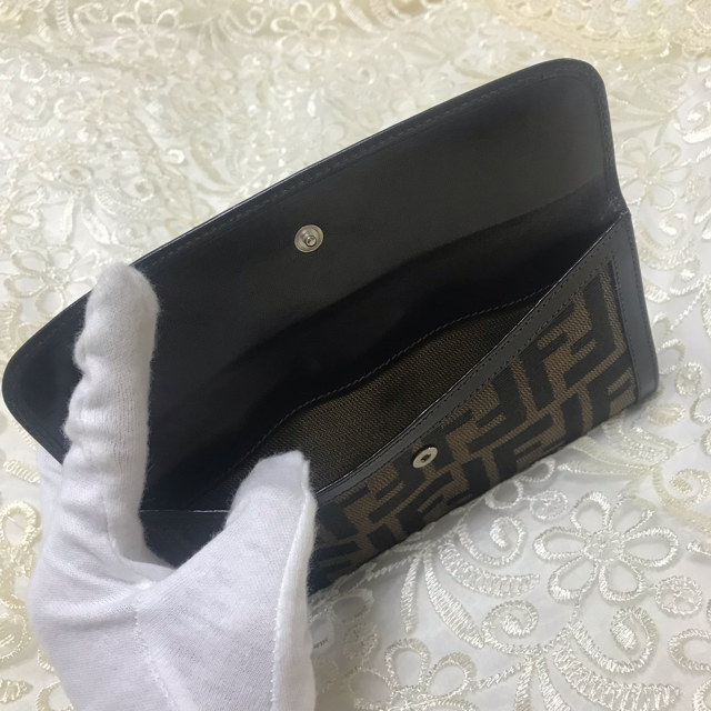 FENDI(フェンディ)のMakiko様専用☆新品未使用☆FENDI 長財布 #1 レディースのファッション小物(財布)の商品写真