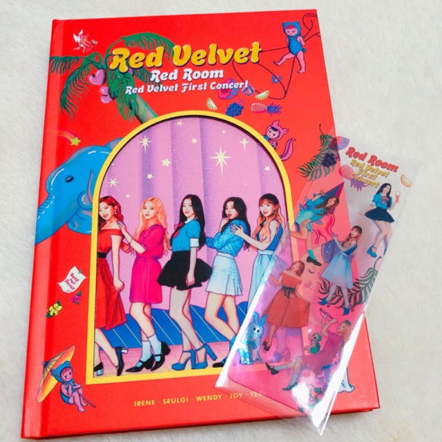 Red velvet レドベル 写真集 フォトブック エンタメ/ホビーのCD(K-POP/アジア)の商品写真