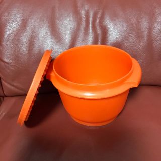 △タッパーウェア カップ型容器(容器)