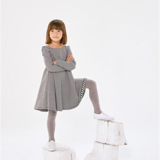 PETIT BATEAU(プチバトー)のapplekiwi様専用◆12ans 新品 プチバトー ミラレフレアワンピース キッズ/ベビー/マタニティのキッズ服女の子用(90cm~)(ワンピース)の商品写真