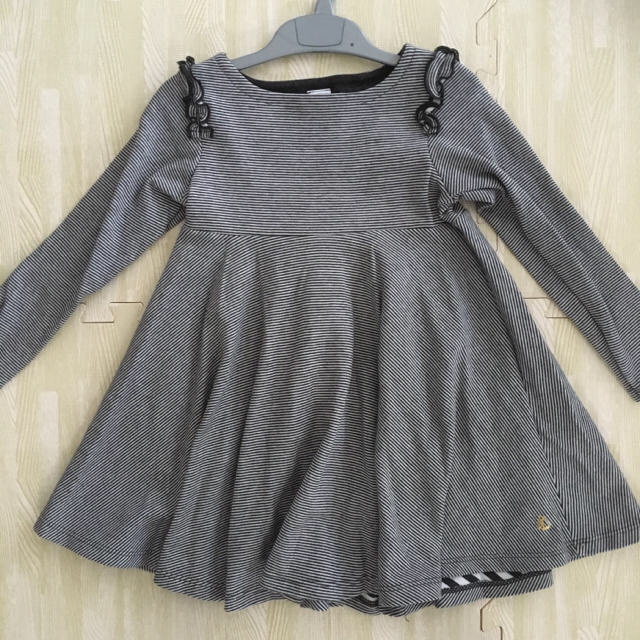 PETIT BATEAU(プチバトー)のapplekiwi様専用◆12ans 新品 プチバトー ミラレフレアワンピース キッズ/ベビー/マタニティのキッズ服女の子用(90cm~)(ワンピース)の商品写真