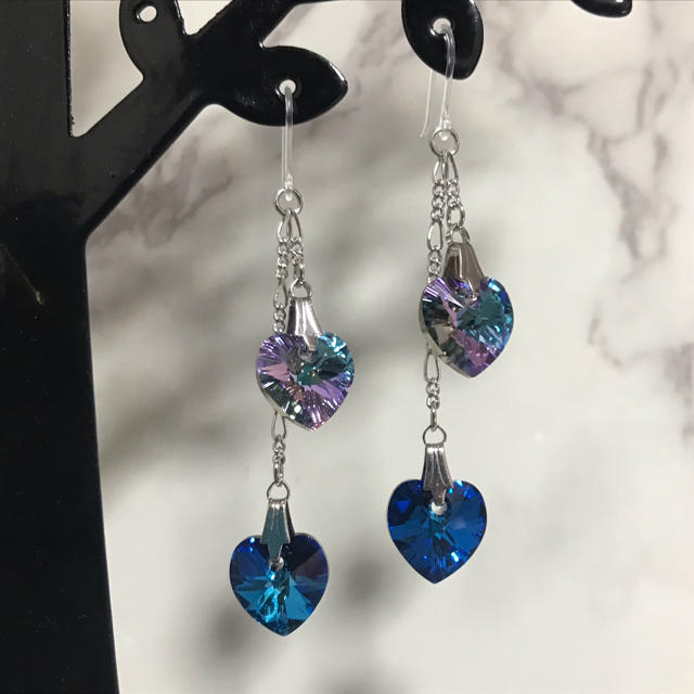 SWAROVSKI(スワロフスキー)の【Swarovski】バミューダブルー×ヴィトレイユライト✴︎ピアス&イヤリング ハンドメイドのアクセサリー(ピアス)の商品写真