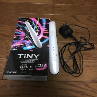 コイズミ(KOIZUMI)のTiNY コードレスストレートアイロン(ヘアアイロン)