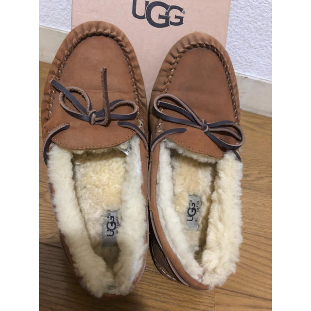 UGG(アグ)のUGG モカシン ダコタ レディースの靴/シューズ(スリッポン/モカシン)の商品写真