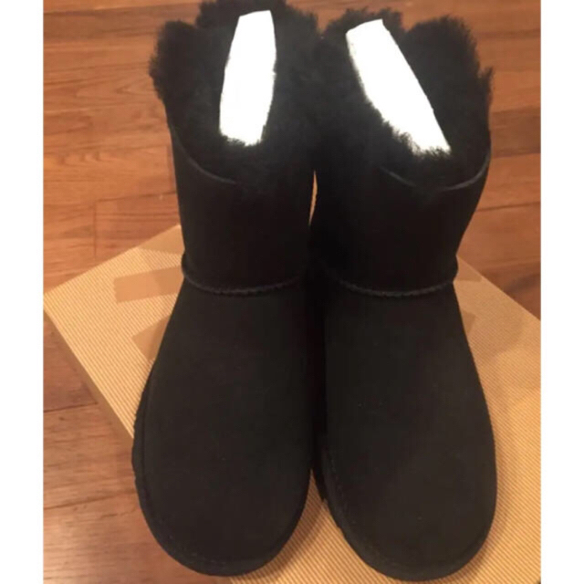 新品????????UGG アグ ミニベイリーボウ コーデュロイ 1