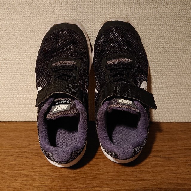 NIKE(ナイキ)のNIKE ナイキ スニーカー 18cm キッズ/ベビー/マタニティのキッズ靴/シューズ(15cm~)(スニーカー)の商品写真