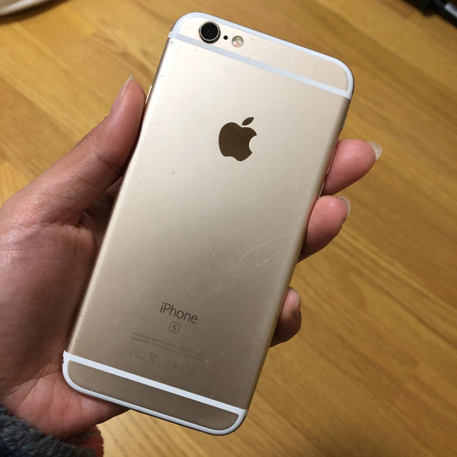 au(エーユー)のiPhone6s  64GB au スマホ/家電/カメラのスマートフォン/携帯電話(スマートフォン本体)の商品写真