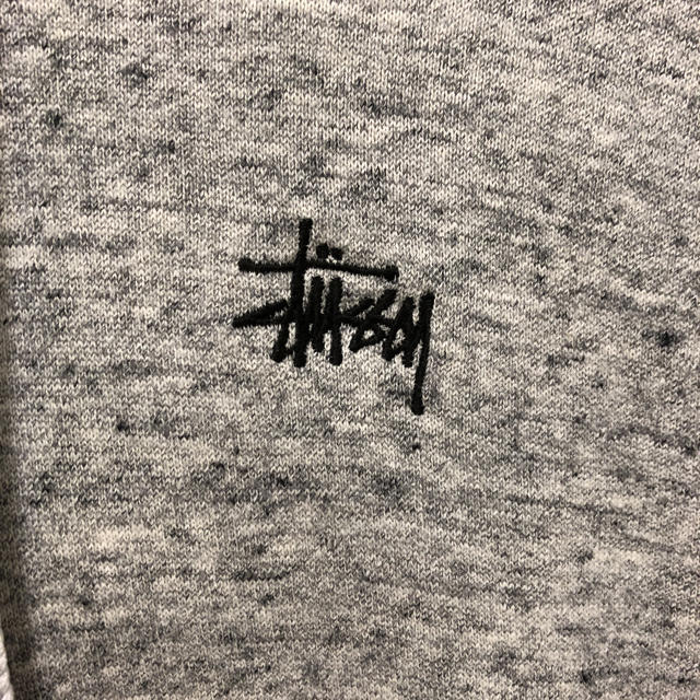 STUSSY(ステューシー)のstussy レディースのトップス(パーカー)の商品写真