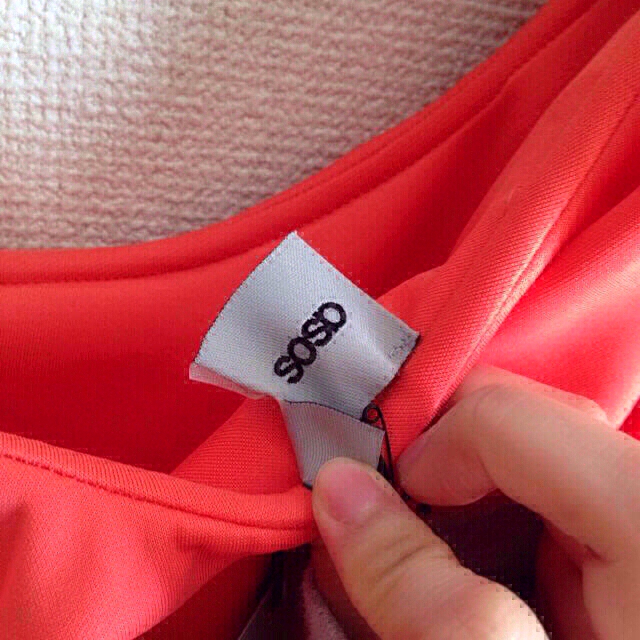 asos(エイソス)のASOS ドレス 最終値下げします！ レディースのワンピース(ひざ丈ワンピース)の商品写真