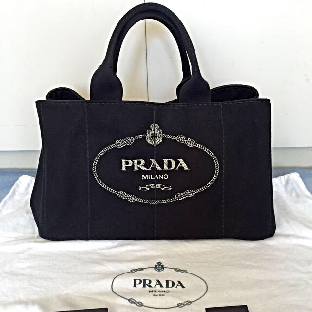 ベビーグッズも大集合 PRADA Lサイズ NERO カナパ PRADA