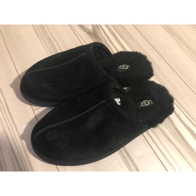 UGG - UGG ルームシューズの通販 by Mary｜アグならラクマ