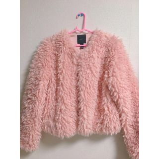 フォーエバートゥエンティーワン(FOREVER 21)のアウター ファージャケット(毛皮/ファーコート)