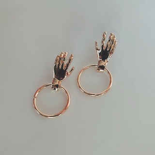ユニフ(UNIF)のp02 hand gold earrings silver925(ピアス)