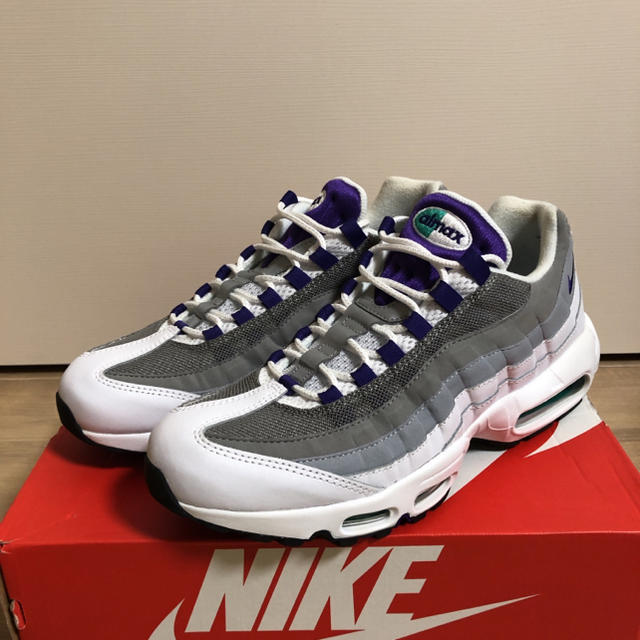 NIKE(ナイキ)のNIKE AIR MAX 95 Grape メンズの靴/シューズ(スニーカー)の商品写真