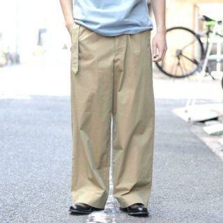 コモリ ボタン チノパン(メンズ)の通販 20点 | COMOLIのメンズを買う コモリ ボタン チノパン(メンズ)の通販 20点 | COMOLIのメンズを買う