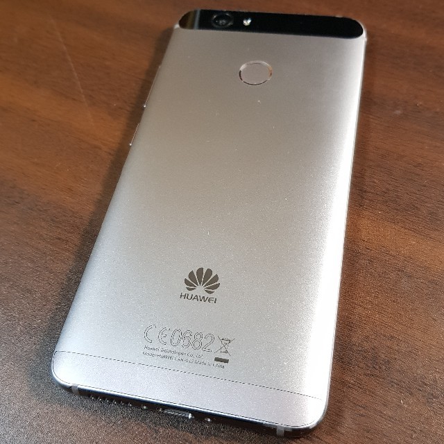 ANDROID(アンドロイド)の【中古】HUAWEI nova　本体 スマホ/家電/カメラのスマートフォン/携帯電話(スマートフォン本体)の商品写真