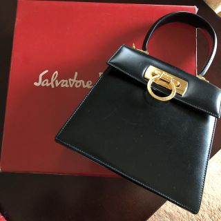 サルヴァトーレフェラガモ(Salvatore Ferragamo)のフェラガモバッグ(ハンドバッグ)