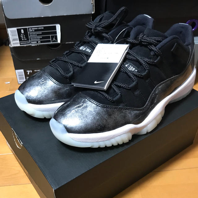 NIKE(ナイキ)のAIR JORDAN 11 RETRO LOW 26.5cm US8.5 メンズの靴/シューズ(スニーカー)の商品写真