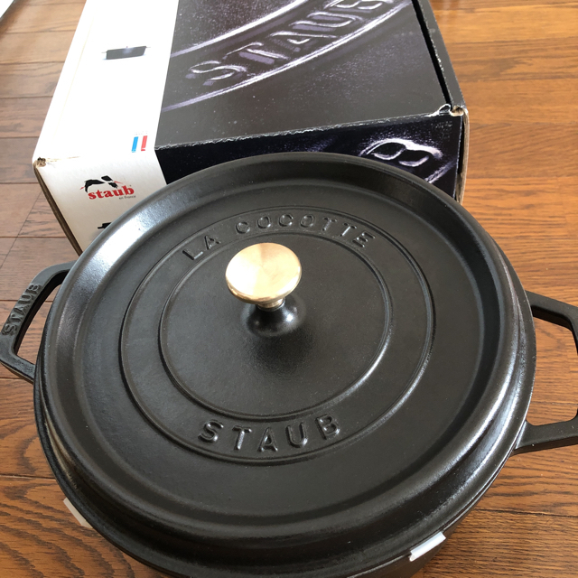 STAUB(ストウブ)のSTAUB鍋 インテリア/住まい/日用品のキッチン/食器(鍋/フライパン)の商品写真