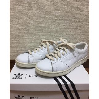 ハイク(HYKE)のhyke×adidas ハイレットスニーカー ホワイト(スニーカー)