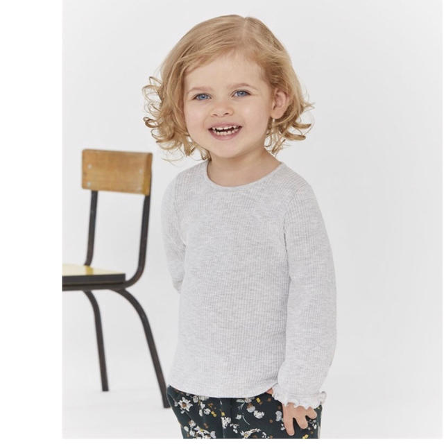 PETIT BATEAU(プチバトー)の新品未使用 プチバトー 4×2 リブカットソー  24m キッズ/ベビー/マタニティのベビー服(~85cm)(シャツ/カットソー)の商品写真