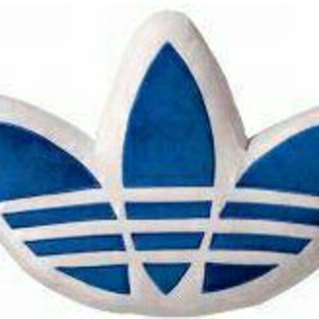 adidas originals ノベルティ クッション